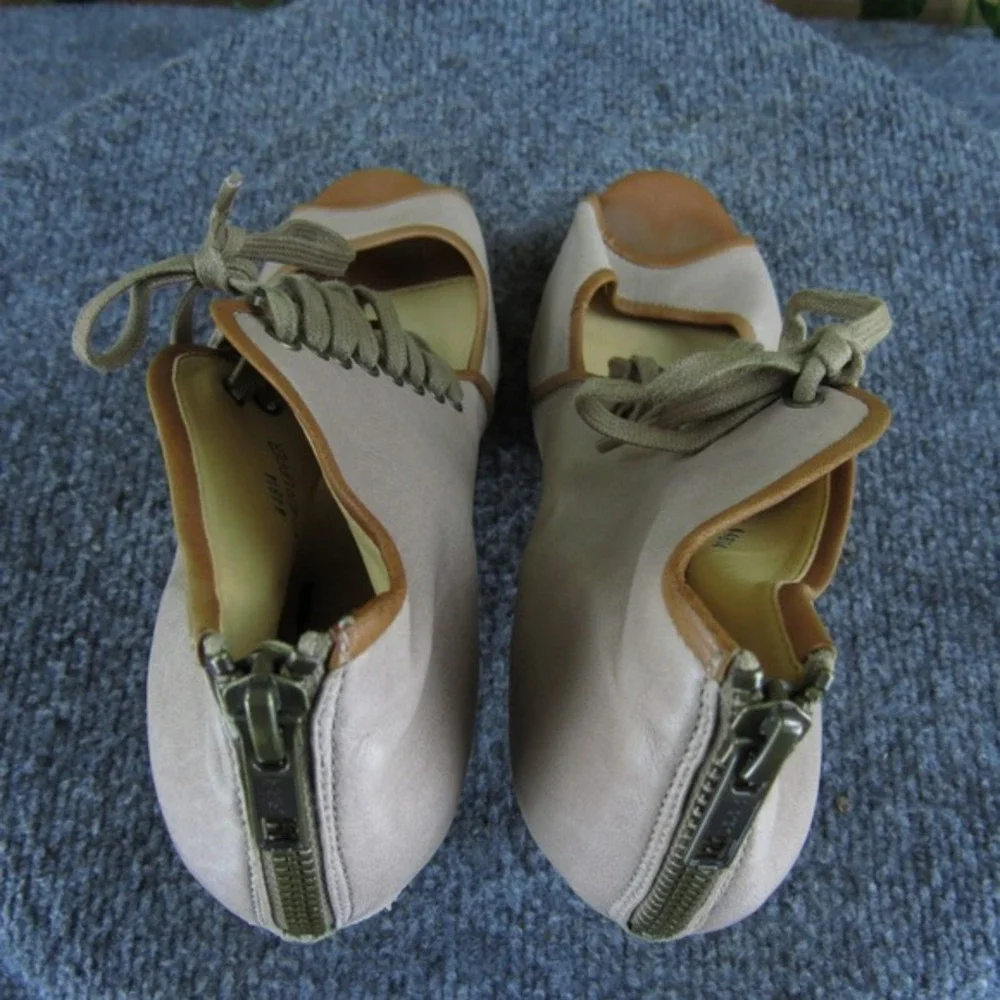 J.CREW Women's  Peep Toe Brown Leather‎ Pump 7.5 Medium  Used 2025